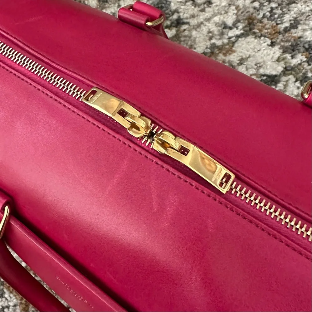 SAINT LAURENT FUCHSIA YSL 2 WAY LEATHER DUFFEL BOSTON CROSSBODY BAG CARDS & COA - Picture 7 of 16